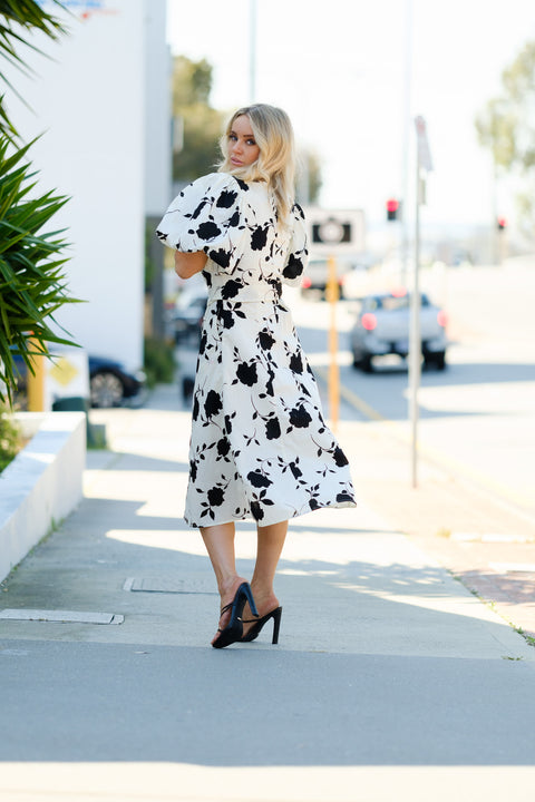 SAHARA Belted Midi - Cream/Black